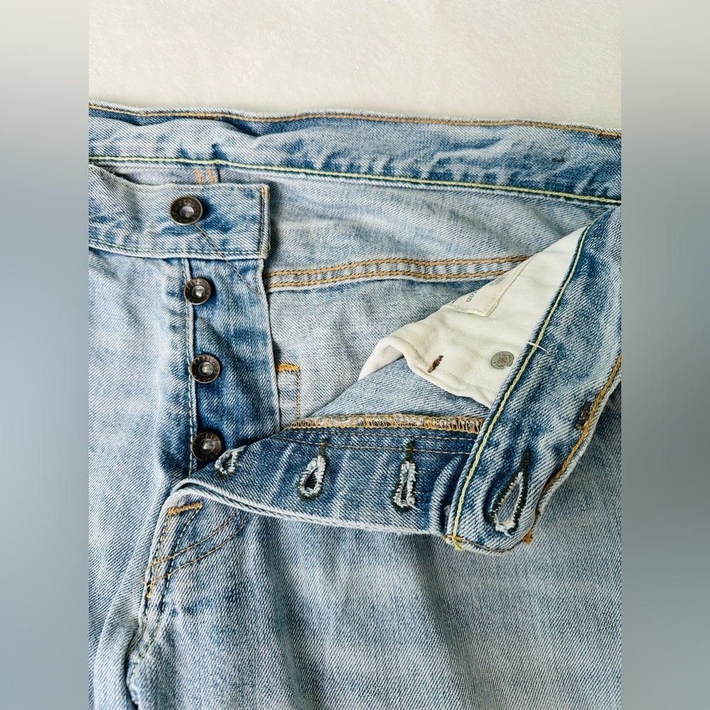 Abercrombie & Fitch Men's Light Wash Straight Cut Jeans Size 31”x 32” - Picture 7 of 11